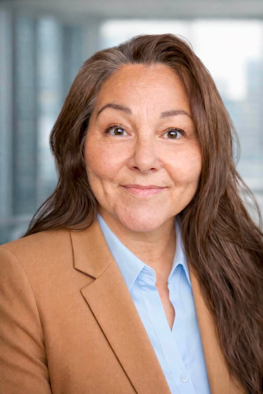 Julia Pars, Næstforperson